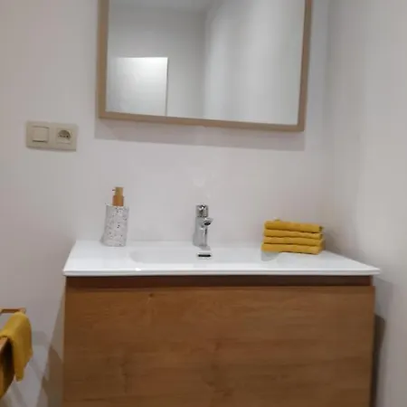 'nulle Part Ailleurs' Apartment Dinant