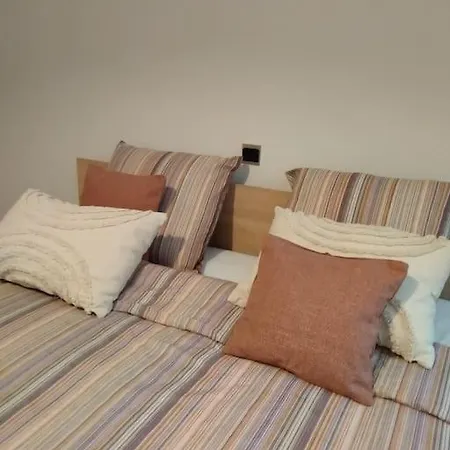 'nulle Part Ailleurs' Apartment Dinant